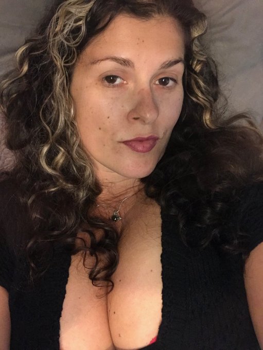Should be online tomorrow 10am-1:45pm CST. Hope to see you then! https://t.co/OBCS5YACXn