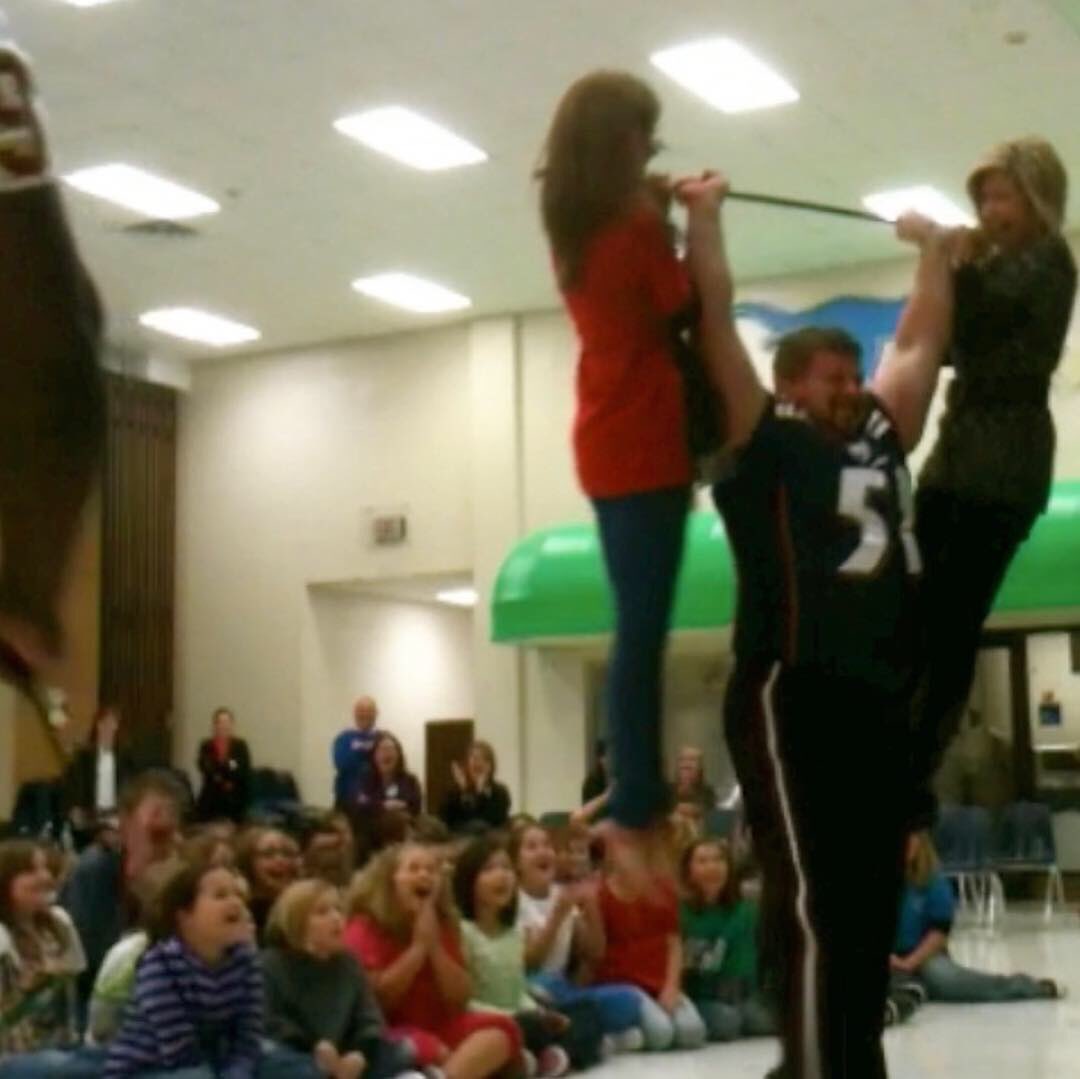 AthEliteNation's tweet image. CHARACTER BUILDING... Driving home the message through feats of 🏆STRENGTH 💪 🏋️#CREELS #AthEliteNation #EliteSportsTraining #BeElite #champions #character