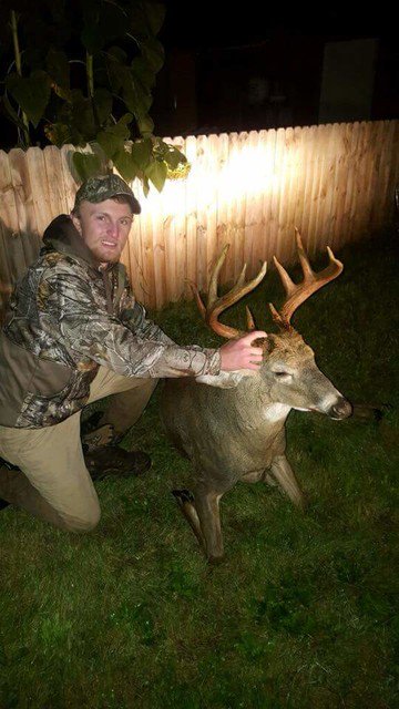 BucksofWI's tweet photo. Dylan Vitense ~ Arrowed his best buck to date on 9/22/19.
#BucksOfWisconsin #BucksOfAmerica https://t.co/V8ggbYsbjK
#Wisco #WisconsinMonsters #wisco_bowhunting #WiscoSavage #Wisconsinably #wiscobound #cowboycoffeechew #hha #wiscowhitetail #deer #PublicLands #publiclandowner https://t.co/kmFT99JMfP