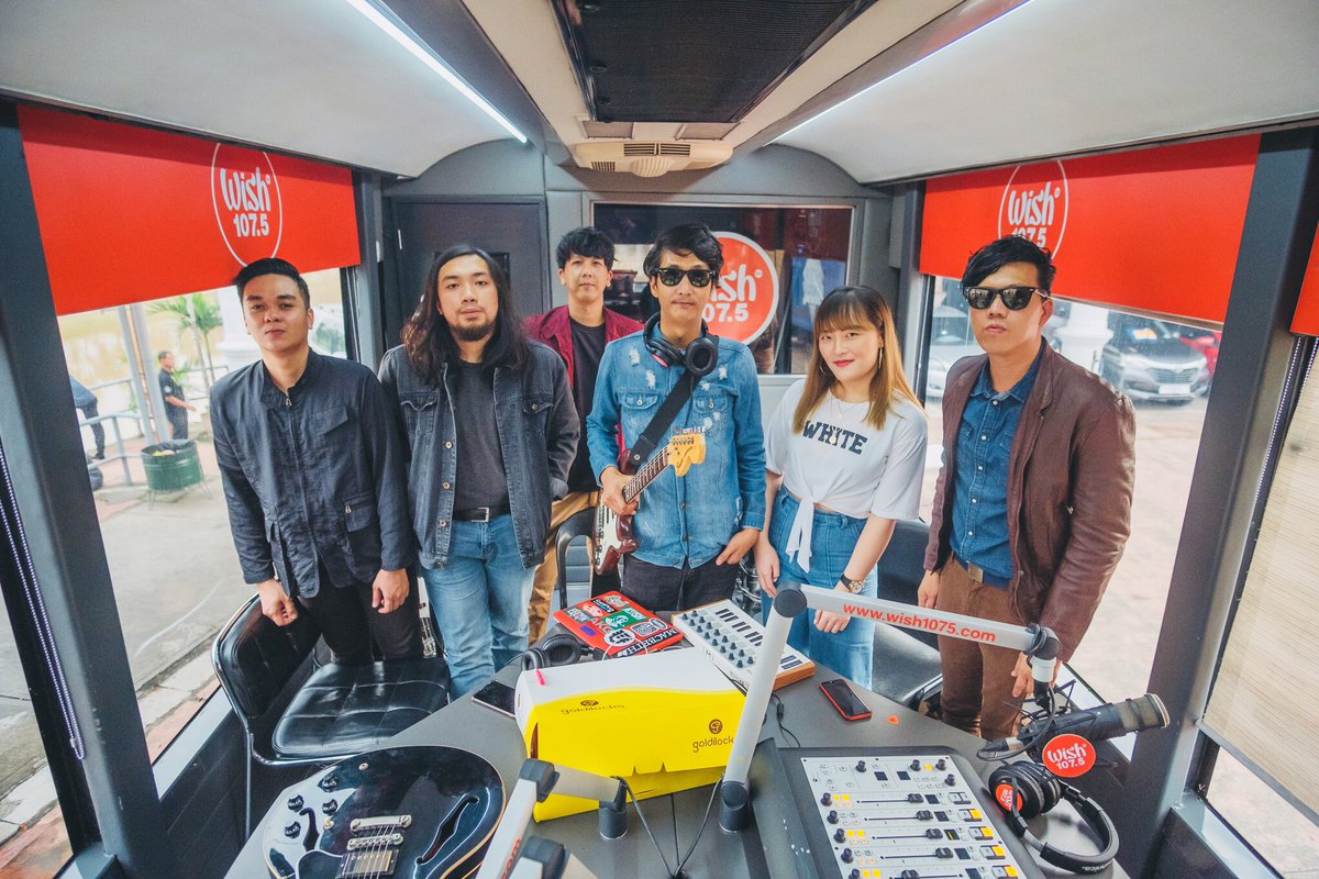 zipcodemanila's tweet photo. Thank you @Wish1075 and Matt Bordey sa awesome shots 🙏🏻. Please follow us for followback ❤️😊🙏🏻🎶.
#zipcode #wishfm #wishbus #wishfm1075 #zipcodemanila https://t.co/iWIksxkQWC