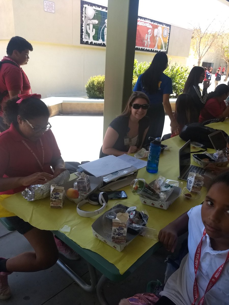 TJMS_Principal's tweet photo. You know you want more of Hello week at TJMS ....no one eats alone...well done staff and students....one proud principal #tjmsJaguarNation #prideofthepack #whatyoudomatters #dsusdHello #DSUSDpride https://t.co/9AOdV2K4PO https://t.co/OoGS814smm