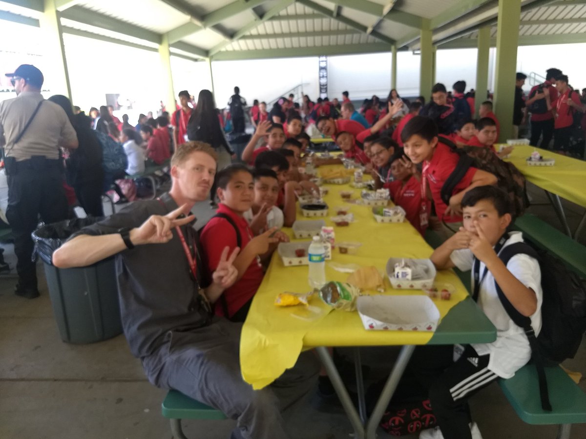 TJMS_Principal's tweet photo. You know you want more of Hello week at TJMS ....no one eats alone...well done staff and students....one proud principal #tjmsJaguarNation #prideofthepack #whatyoudomatters #dsusdHello #DSUSDpride https://t.co/9AOdV2K4PO https://t.co/OoGS814smm