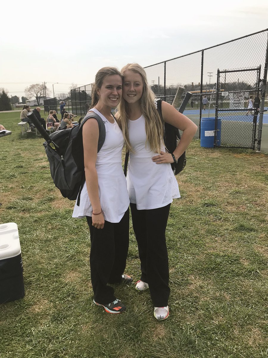 Tullie_14's tweet photo. Haha HAPPY birthday to this Yoga pants loving fruit loop, good luck this year babe  :) https://t.co/jD8al65wjk