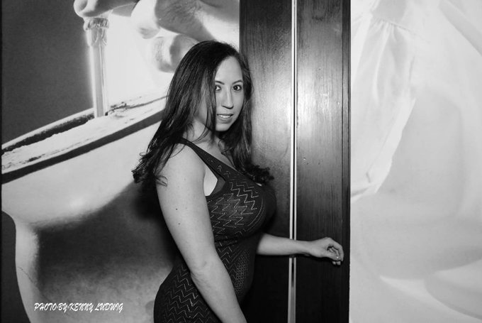 Come watch me throwdown November 10th in AC for the celebrity boxing match @F1abraham vs @TheRealHoopz<a href="/tag/muscles"class="tags"><span>#muscles</span></a><a href="/tag/fitness"class="tags"><span>#fitness</span></a><a href="/tag/abs"class="tags"><span>#abs</span></a><a href="/tag/girlswholift"class="tags"><span>#girlswholift</span></a><a href="/tag/healthylifestyle"class="tags"><span>#healthylifestyle</span></a>