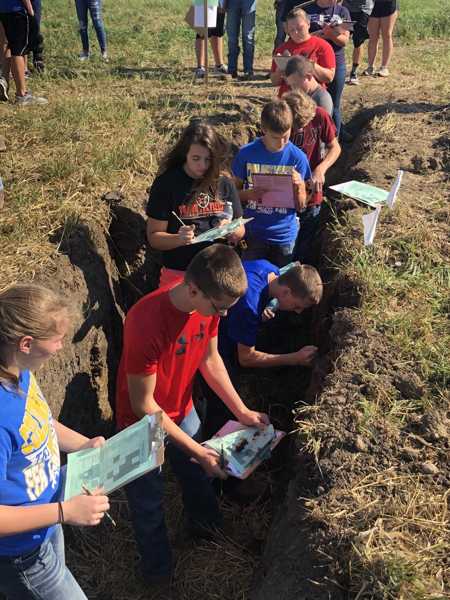 ColdwaterFFA's tweet photo. Friday was a great day for the Mercer County Soils Contest! Top judgers included Lauren Vagedes, Alicia Knapke, Derek Siefring &amp; Nathan Schmitmeyer. Thank you to Roger Albers for hosting the contest site and to Mercer Soil &amp; Water Conservation District for putting on the contest! https://t.co/hRiBe6nTiH