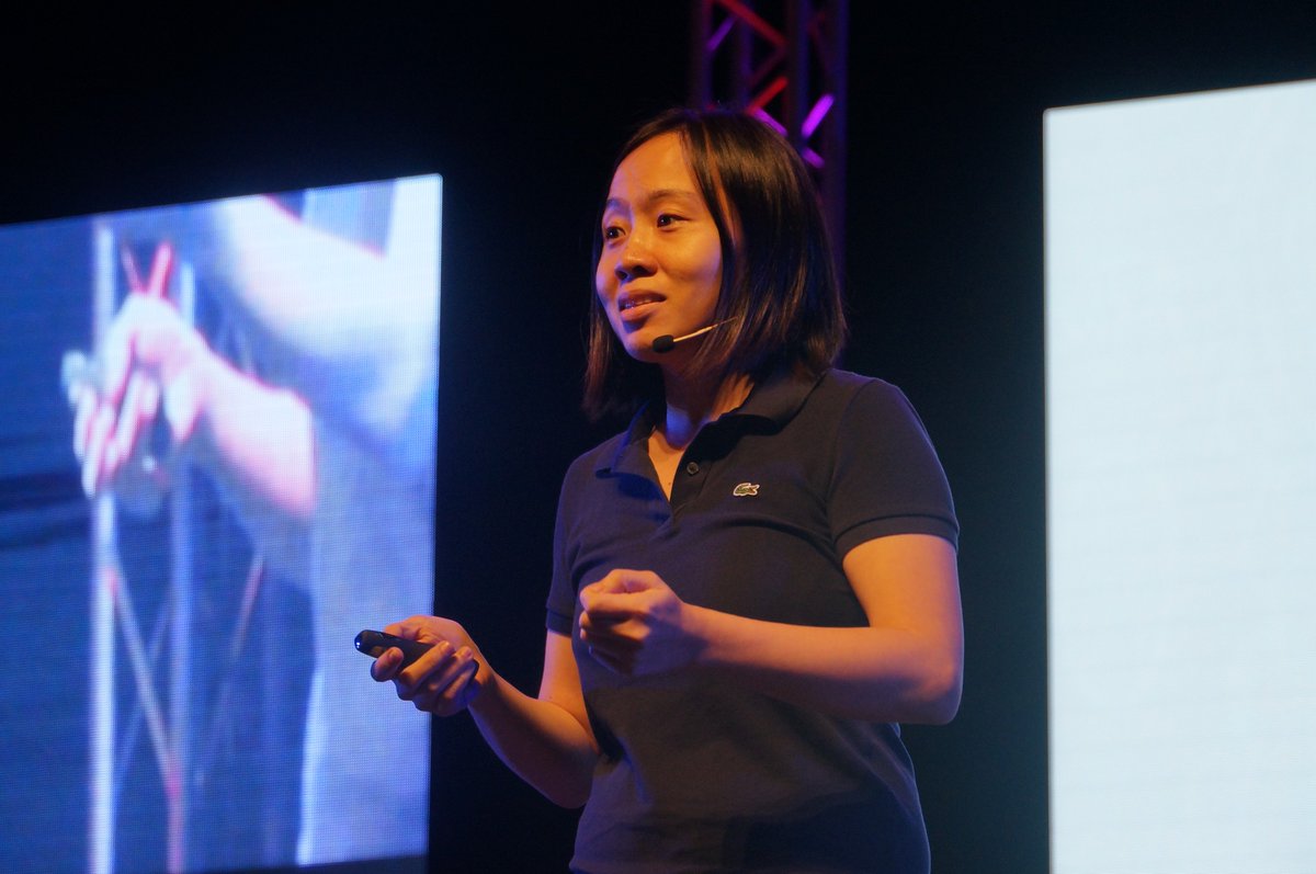 Y4iT's tweet photo. SwiftLadies and @SwiftPHOfficial Organizer Ms. Michie Ang talking about iOS development here at #Y4iT2018 https://t.co/04sBXXTZJ8