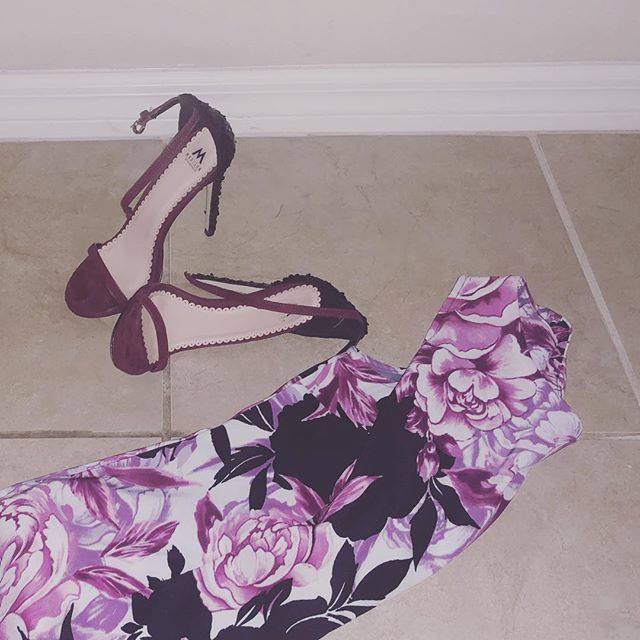 HeatherDeyrieux's tweet photo. Sometimes the best shot is just how things naturally appear. Love these @shoedazzle #highheels from @hrlynnette with #maroonsuede in the front and #blacksequins in the back! #fabulous #shoelove365 #shoelover #heellover #sequinheels #shoedazzle #suedeheels https://t.co/FbHHaxRsLI https://t.co/XXo3JYKsTV