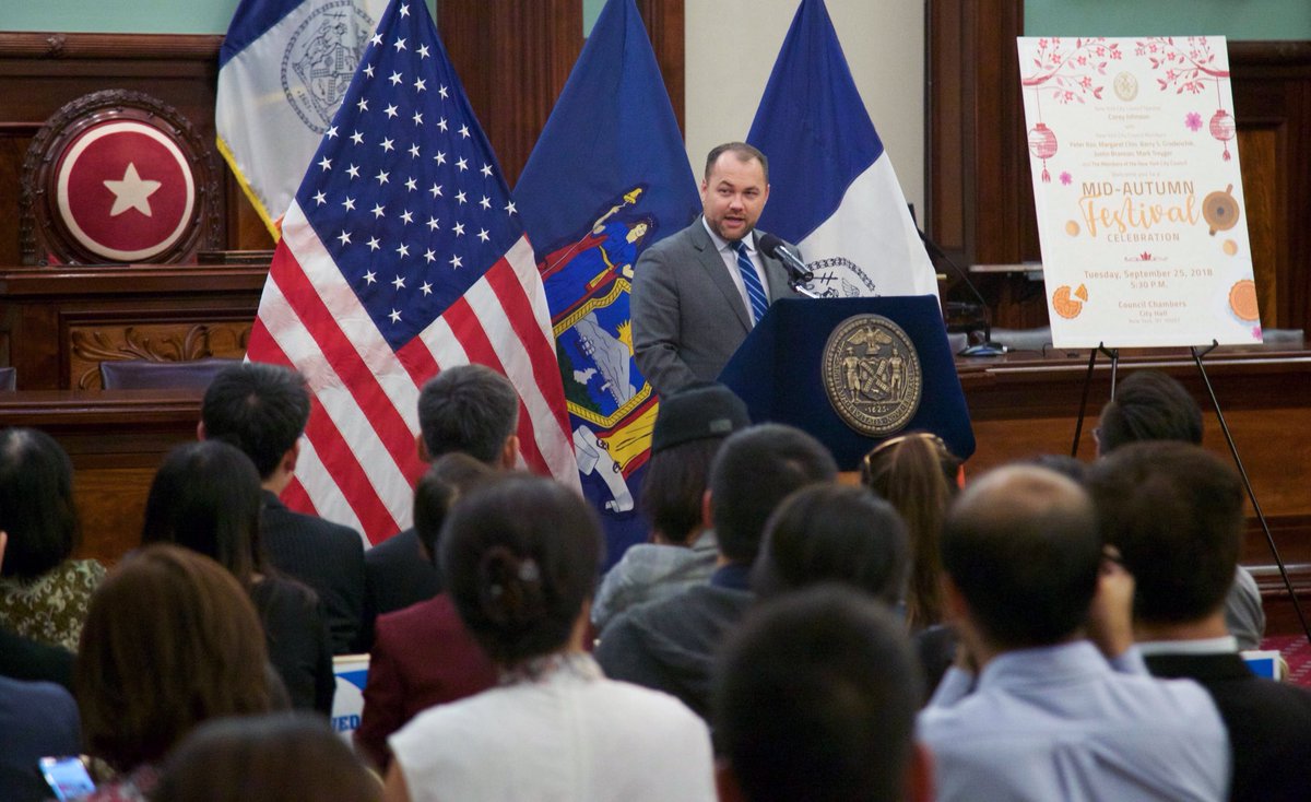 NYCCouncil's tweet photo. .@NYCSpeakerCoJo, @CM_MargaretChin, @CMPeterKoo + @BarryGrodenchik during #MidAutumnFestival celebration at City Hall. https://t.co/mOlj1GocbL