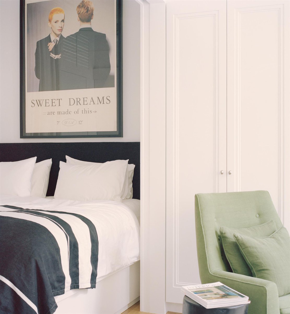 stdesignit's tweet photo. Mews Serviced Apartments ––Hong Kong meets Europe with these elegant, stylish apartments.

https://t.co/omI1HLKCe5

#stdesignhk #stefanotordiglione #stefanotordiglionedesign #retaildesign #boutiquedesign #commercialdesign #servicedapartments #hollywoodroadhk #sohohk #mews https://t.co/nTyiLglqbr