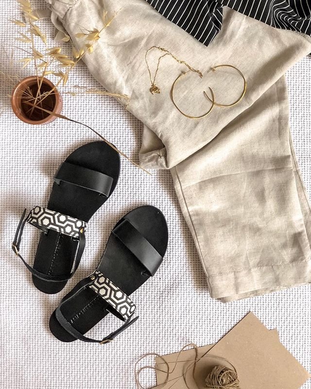 Supporting zero waste production and sustainable design with our latest collaboration <a href="/alasia/">alasia</a>.lifestyle x @mischahq. These sandals are made with our cotton canvas cut-offs.
📷 @myparadissi #jetsetmischa