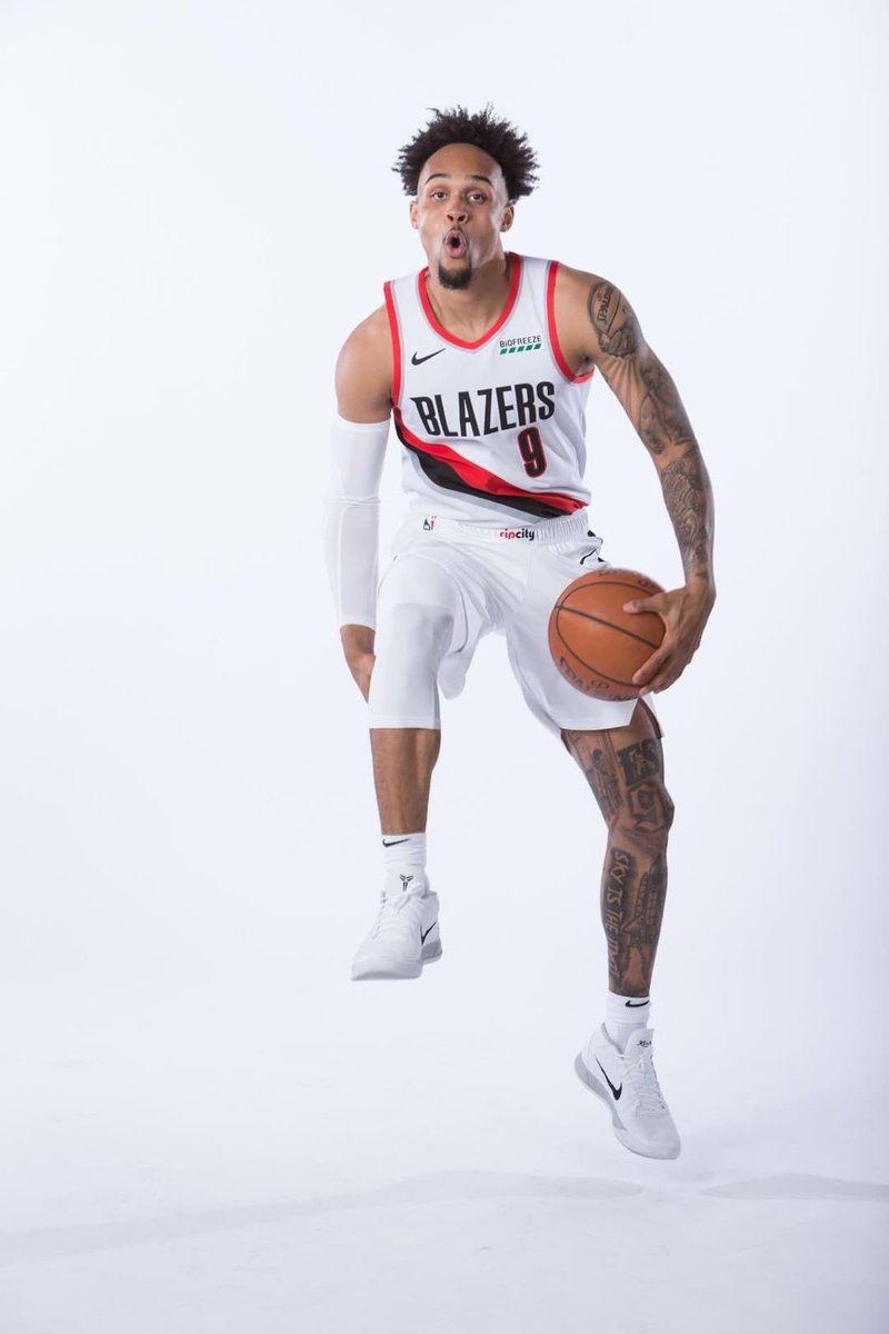 gtrentjr's tweet photo. Just
Be 🤟🏽😈🤟🏽
Great
#Year1
#Play4JB https://t.co/hoyzNuthol