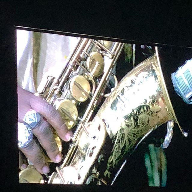 donatellacusma's tweet photo. Kamasi Washington killing it at the bowl #HBD @suzanneabate ❤️ https://t.co/hsrn33MRPf https://t.co/t16BKZuv6U