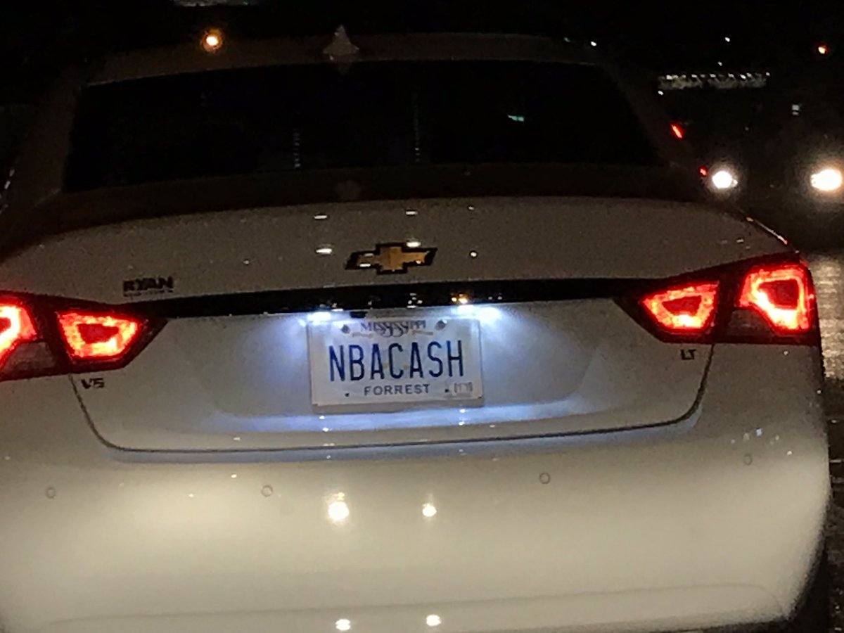 NickLilja's tweet photo. Spotted on my way home tonight.... #NBACash https://t.co/0E3QcEFtiE