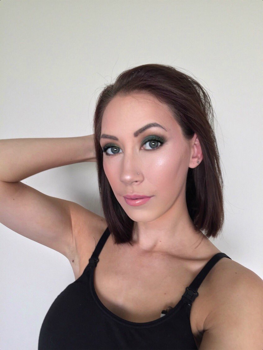 RCBeautyStudio's tweet photo. #rcbeautystudio #makeupartist #makeupartistry #makeup #makeupmummy #makeuplover #makeupaddict #mua #mualooks #muaprofessional #beauty #beautyblogger #sydneymua #sydneymakeupartist #mountannanmakeupartist #camdenmua #narellanmua #MOTD https://t.co/JOB3aObGqJ