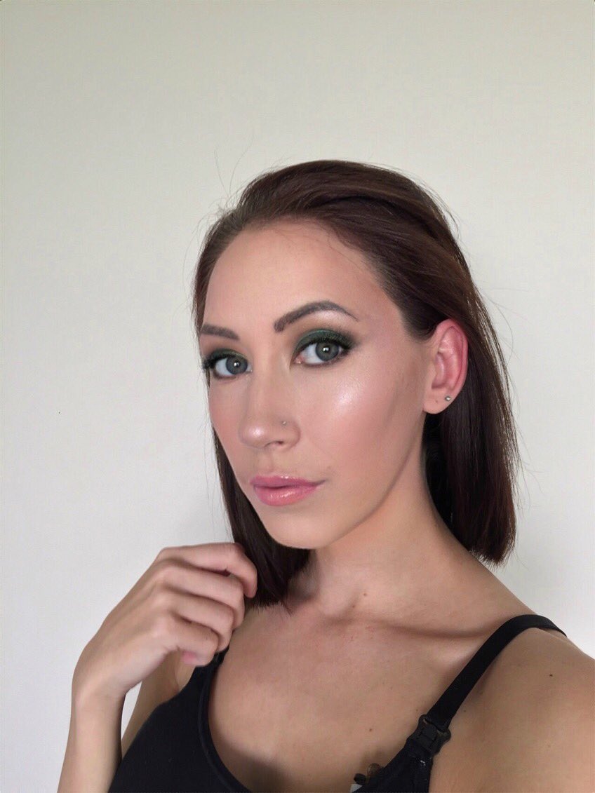 RCBeautyStudio's tweet photo. #rcbeautystudio #makeupartist #makeupartistry #makeup #makeupmummy #makeuplover #makeupaddict #mua #mualooks #muaprofessional #beauty #beautyblogger #sydneymua #sydneymakeupartist #mountannanmakeupartist #camdenmua #narellanmua #MOTD https://t.co/JOB3aObGqJ