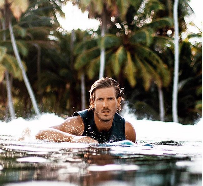 surfspain's tweet photo. WELLSURFNESS BY JORGE ABIAN @surferrulemag https://t.co/nhjDZoQv50 https://t.co/pDnZw5Z65O