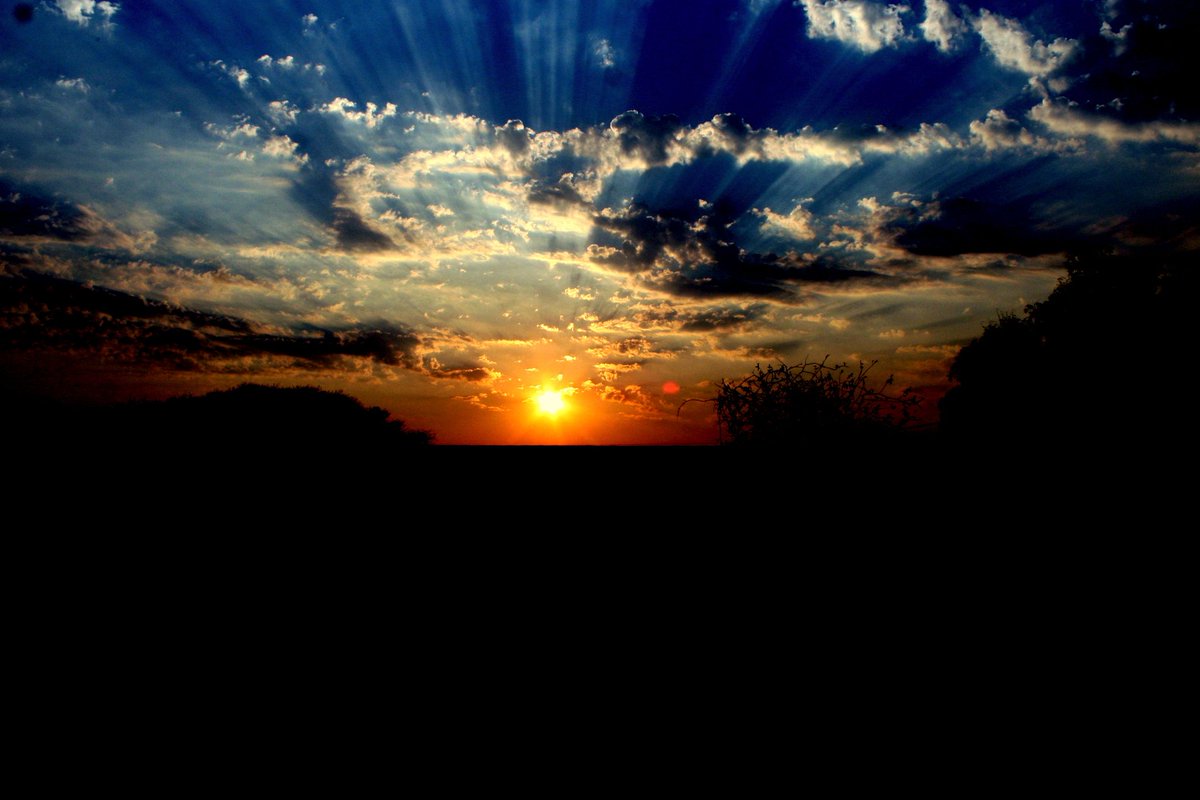 tshep_okd's tweet photo. Nature is beautiful 
#shotbysniper https://t.co/16FjHOYTjm