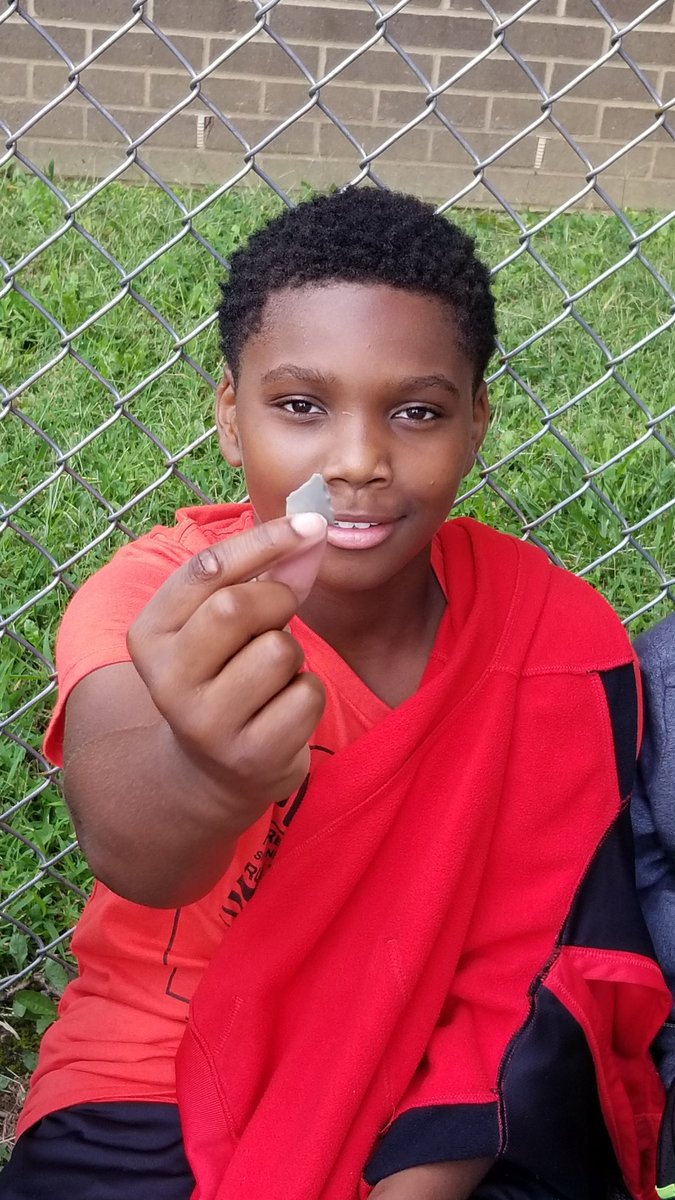 Brooklotze's tweet photo. My kids wrapping up the Eastern Woodlands NA region with making their very own arrowhead. Make it...take it! https://t.co/WOBjN6Wt4U