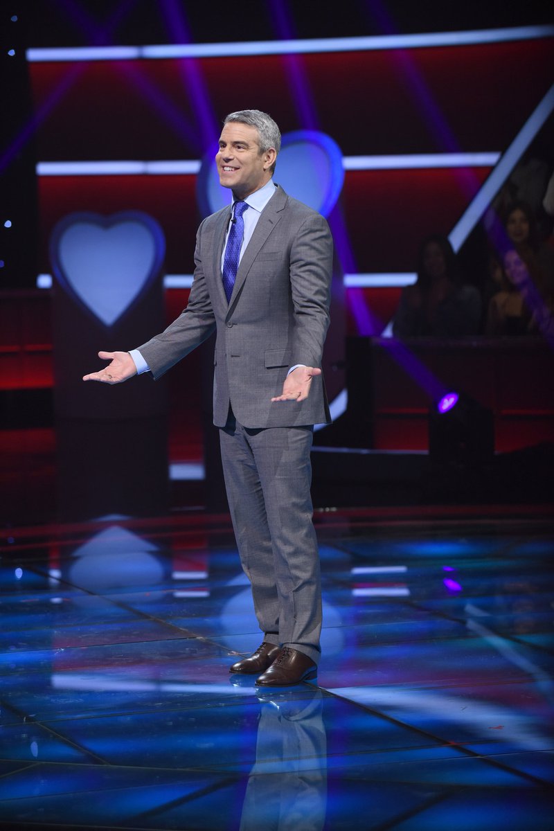 LoveConnection's tweet image. A round of applause for your matchmaker extraordinaire, @Andy! 

Thank you to everyone who joined us on this magical season of #LoveConnection. 💕