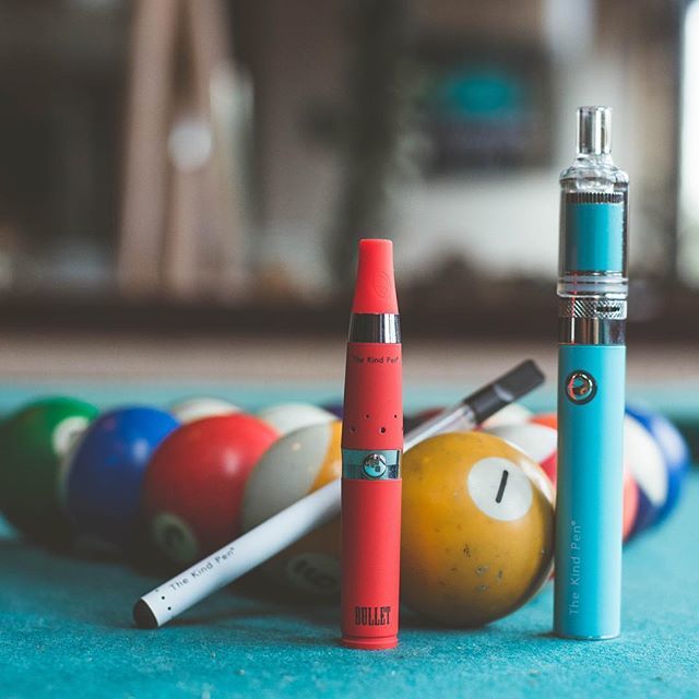 TheKindPen's tweet photo. Rack it up and smoke um’. Right to left: Slim Oil, Bullet ,V3
.
.
.
.
.
.
.
.
.
.
.
.
.
.
.
.
#illgramers #colorfulvapes #shotzdelight #vape #bekind #thekindpen #stayhigh #highlife #420life #poolshark #redwhiteandblue #itsamazingoutthere #thc #stoners #cbd #enjoythejourney https://t.co/6jvne0mKYB