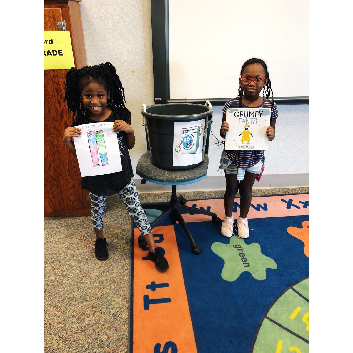 MLK_LIB's tweet image. Today, we read “Grumpy Pants” by @littleMissInky and talked about things that make us grumpy. After the activity, we put our 👖 in the “washer” to get rid of all the grumpiness! 😊 #MyLibraryStory