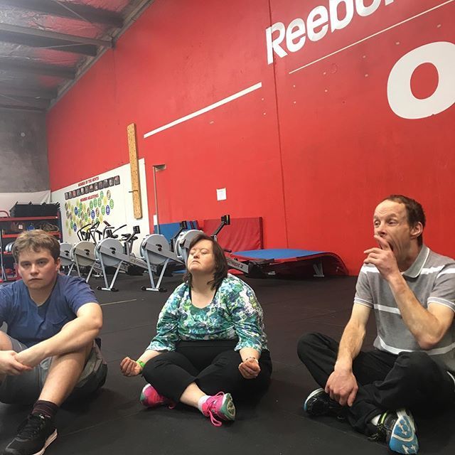 michaelhynard's tweet image. Each F.A.M. Class ends with a box breathing technique piece. Taking training of our athletes to the next level. Brain food! 
Some take it seriously 😳 
#oaklynn #oaktech #ideaservicesnz #differentlyabled #theadaptivept #changeagent #autism #mentaldisa… ift.tt/2OAPMEn