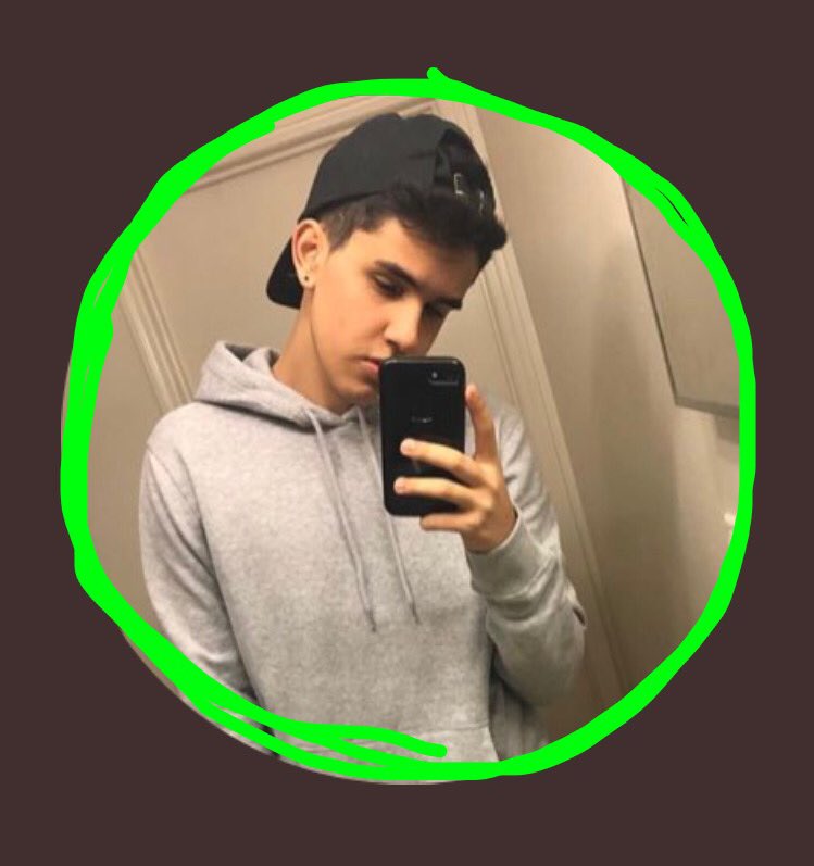 patatasleigh_'s tweet photo. #NuevaFotoDePerfil https://t.co/w324LdjGie