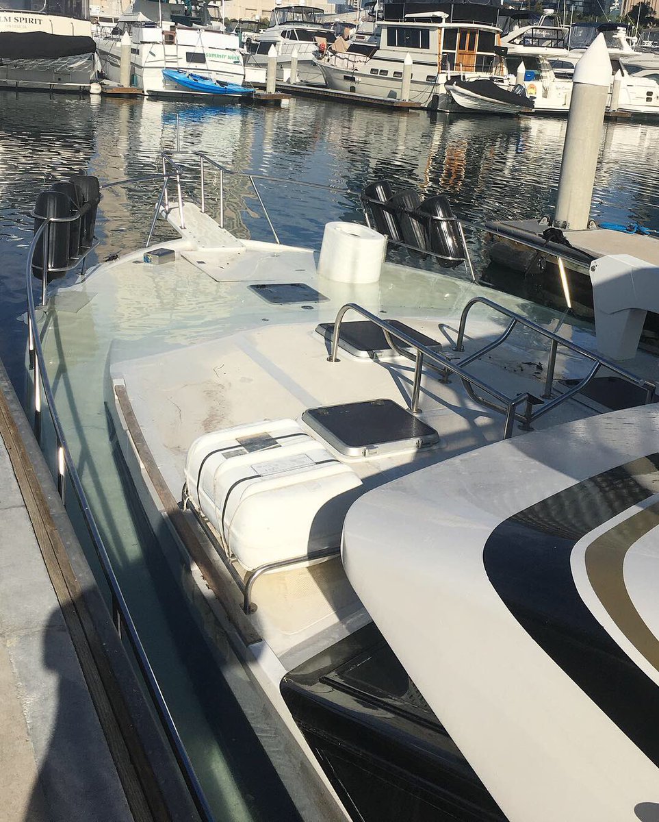 seatowsandiego_'s tweet photo. When your boat is sinking our team is on call and ready to help. #SeaTowSanDiego 💛🖤 #SanDiegoBay #sandiegoboating #Sinking #SeaTow #SanDiegoFishing #SanDiegoFish #ShelterIsland #MissionBay #SanDiego_Ca #sandiegoyachtclub #Yacht #SanDiegoYachts #sandiegolife #SanDiegoLiving https://t.co/2naA26VTxe