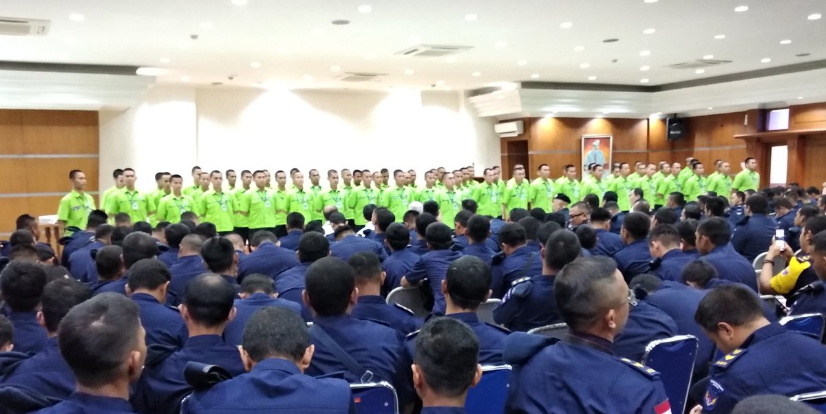 ABN_NasDem's tweet photo. Kunjungan Mahasiswa ABN ke Panasonic Gobel dan melihat Pertunjukkan Peserta Akademinya yang akan berangkat ke Jepang. 

#ABNNasDem
#ABNHebat
#OursABN https://t.co/XeNGP6wyPy