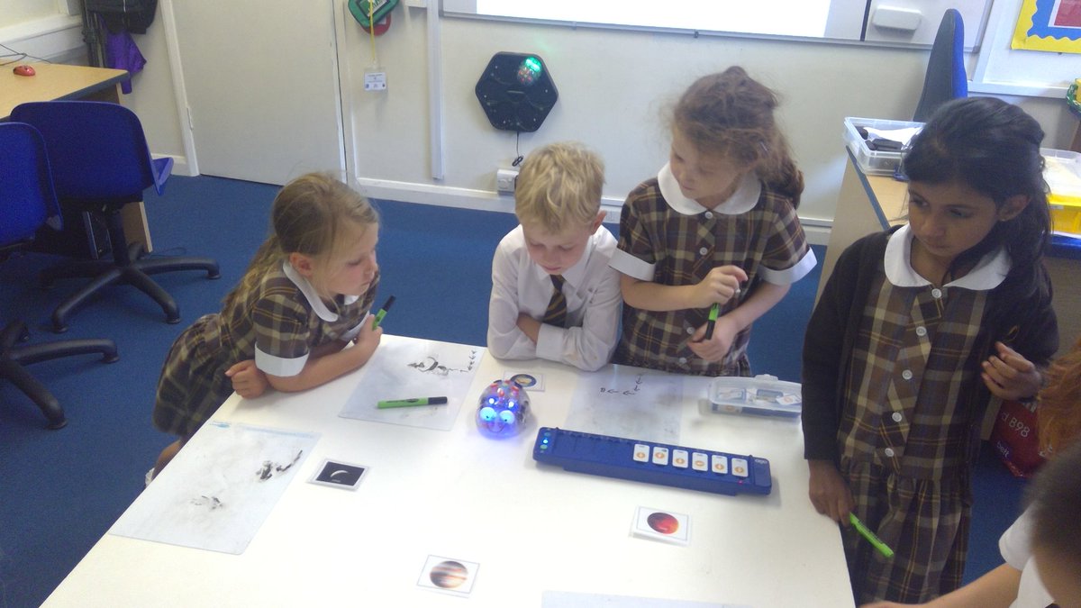 Mr_Fairbairn's tweet photo. Year 2 have been busy bee bots this week. Working collaboratively to predict and create an algorithm to travel from Earth ➡ Moon ➡then back to Earth via Mars to refuel. #SwitchedOnComputing @mberry @StHilarysSchool @KS1StHilarys https://t.co/zPRPm65oDv