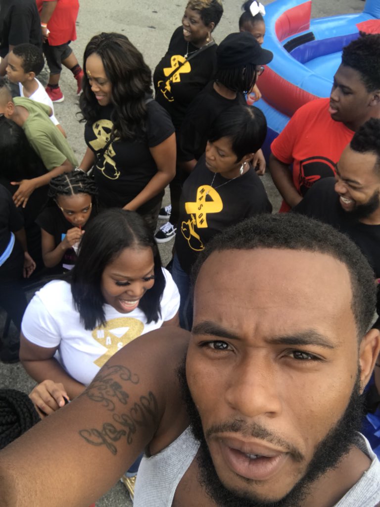 TyranMalone's tweet photo. #Gomase @fredjane__ https://t.co/Ej23a7PwOA