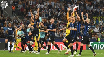 View image on Twitter