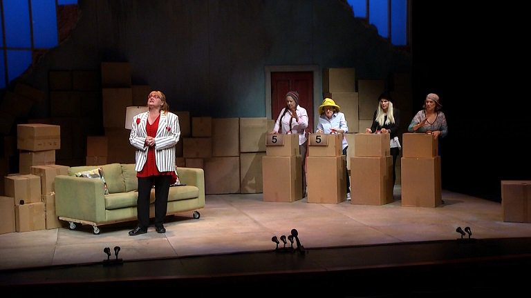 ShawTVSaskatoon's tweet photo. In “Mom’s the Word: Nest ½ Empty” a group of five women hilariously deal with the joys of middle age and beyond. Watch the clip for a preview of the production at @persephonethea and your chance to win a pair of tickets! https://t.co/j3SPibiiAH https://t.co/Bu2ZKiyZSn
