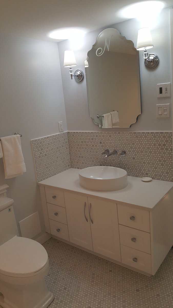 CygnusContract1's tweet photo. Let's talk #BathroomRenovations! 🛁🚿🚽 Our latest work on this #waterfront #Downtown #apartment  🤗 #renovation #cygnuscontracting #contractorsinbc #contractors #vancouverbc #coquitlambc #portcoquitlambc #mainlandbc #startwithtrust #washroomrenovation #tiles #homerenovations https://t.co/BIUdLmCdiy