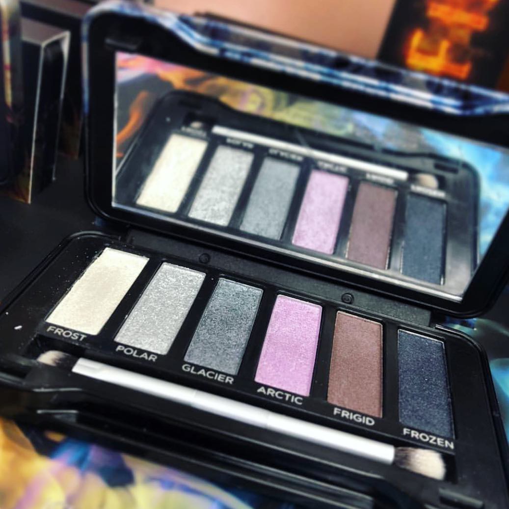TheLanoCompany's tweet photo. Are you 🔥 or more for ❄️? Our new Fire and Ice Metallic Eyeshadow Palettes are getting perfection whether you gravitate to warm or cool tones! Which is your favorite? https://t.co/AgzNsFPczq