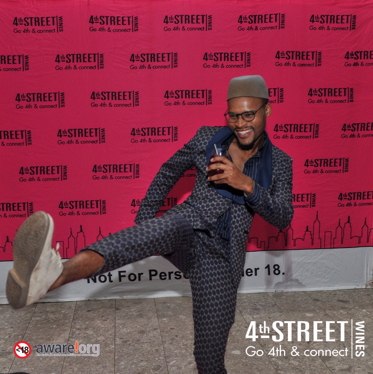 4thstreetwine's tweet photo. Thank you to all the fab fashionistas and stylish celebs that joined us tonight! Cheers to you and Cheers to the #4thStreetRunway
#Go4thandConnect https://t.co/1hG6DXEVCs