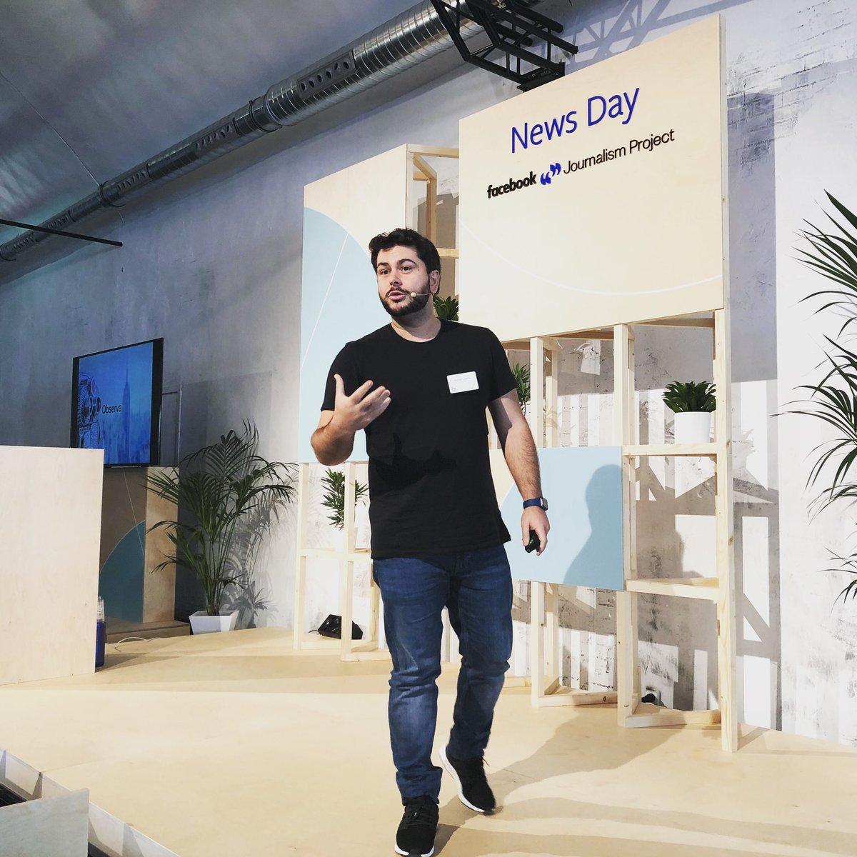 NeoGeneration's tweet image. Hoy he dado una conferencia en el #FacebookNewsDay para hablar de estrategias digitales. Un evento privado para todos los media publishers de España donde poder descubrir las nuevas herramientas que están por llegar y las mejores prácticas.