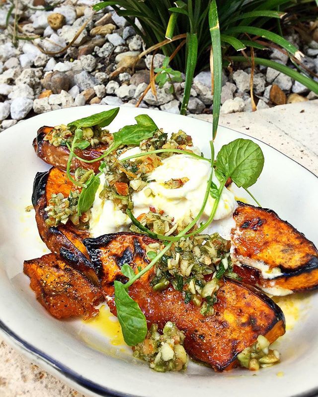 michaelsgenuine's tweet photo. #mgfddinner Stracciatella made with calabaza, pumpkin seed gremolata, & cress π·π΄ #thisismgfd #calabaza #stracciatella #michaelsgenuine #miamidesigndistrict https://t.co/2C9r5GJW2y