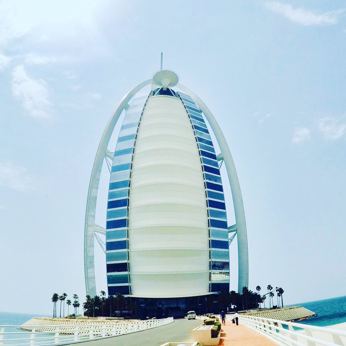 readyluxtrav's tweet image. The most luxurious &amp;amp; iconic hotel in the world. Amazing to see @BurjAlArab up close 🇦🇪(2/3)

#burjalarab #dubai #mydubai #uea #travelphotograhy #travelblogger #readyluxtrav #luxury #travel #7stars #jumeirahbeach #iconic #hotel #burjalarab #jumeirah #helipad #gopro #gopro4
