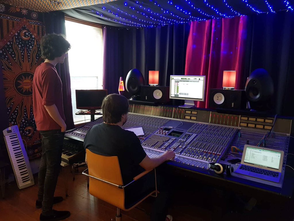 dylane_crampton's tweet photo. Got my #NewSingle mixed by @rockyoreilly in @start_together studios today! Can't wait for the release! #ComingSoon #thanksrocky #irishMusicParty #irishmusician #newsong #belfast #dylanecrampton https://t.co/8sKMlbIF4y