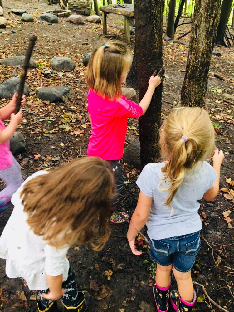 AndeeWebb's tweet photo. Nature play has quickly become one of our favorite parts of the day! #fivehawks #kinders #playmatters https://t.co/e8XxvEi9tz