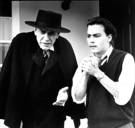 FincherPete's tweet photo. Random movie of the week - Ed Wood.  1994, directed by Tim Burton.  To me, 1994 doesn't seem long ago, but to many this is as far back as silent film history. https://t.co/xZsNDZMlUA