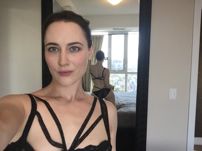 Looks like I&rsquo;m being stood up folks, and after an elaborate outfit request too! I guess you guys will