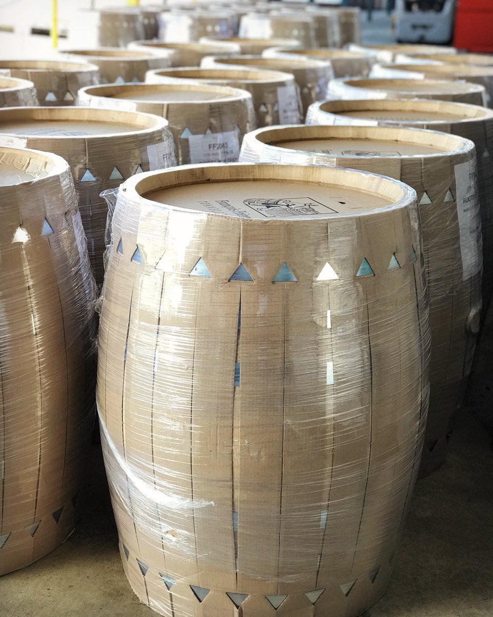 Welcoming the delivery of our new François Frères oak wine barrels!
.
.
.
#rootsrundeep #frenchoak #cooperage #francoisfreres #winebarrel #barrelaged #wine #finewine #winemaking #napaharvest #napavalley