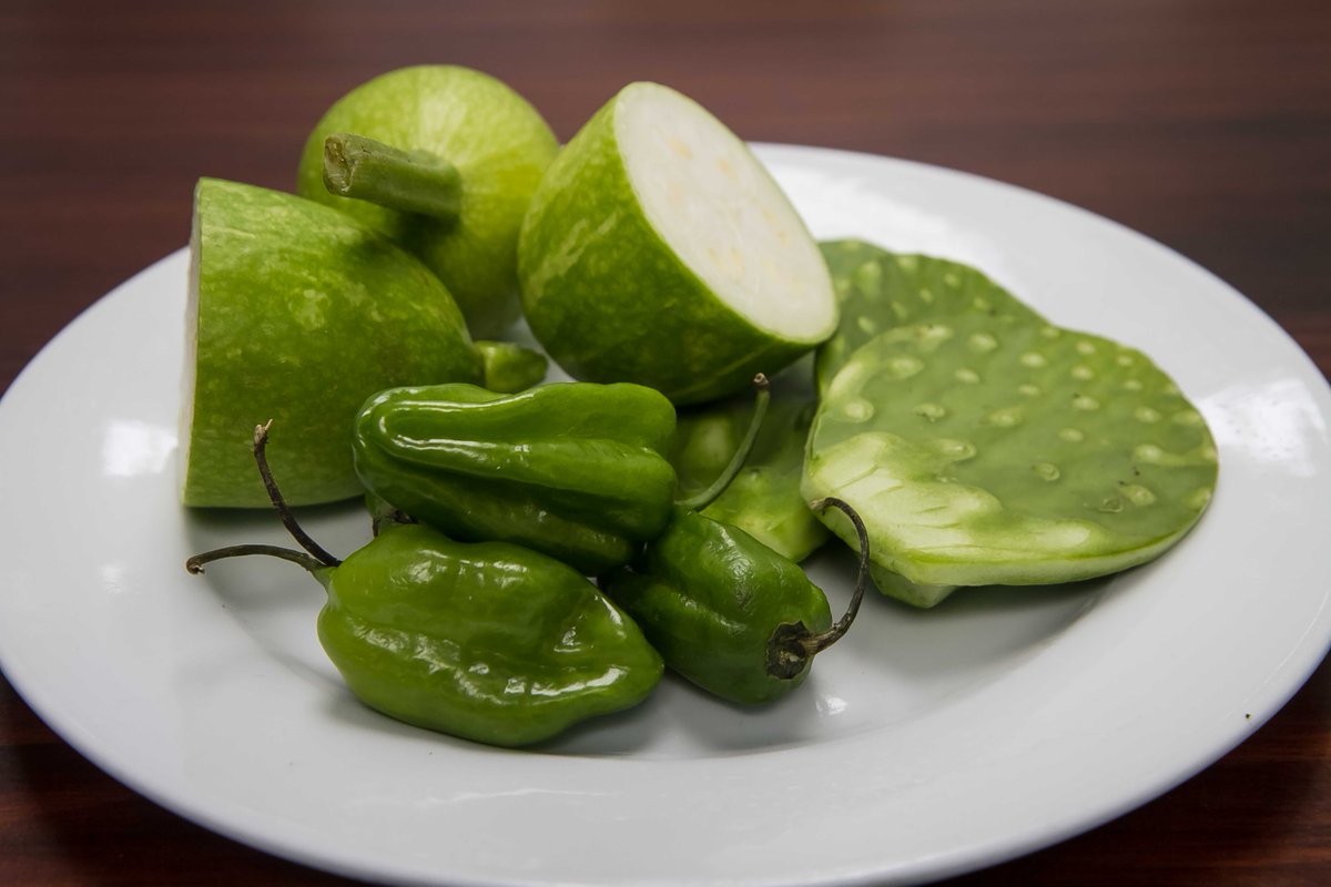 La pasión por la gastronomía mexicana inicia con los ingredientes. #Carlota #Nopal #Habanero