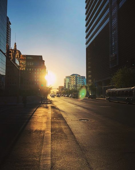 PureFillmore's tweet image. The sunset though 😍
📸: IG @tim.gallen
bit.ly/2OxbaKA