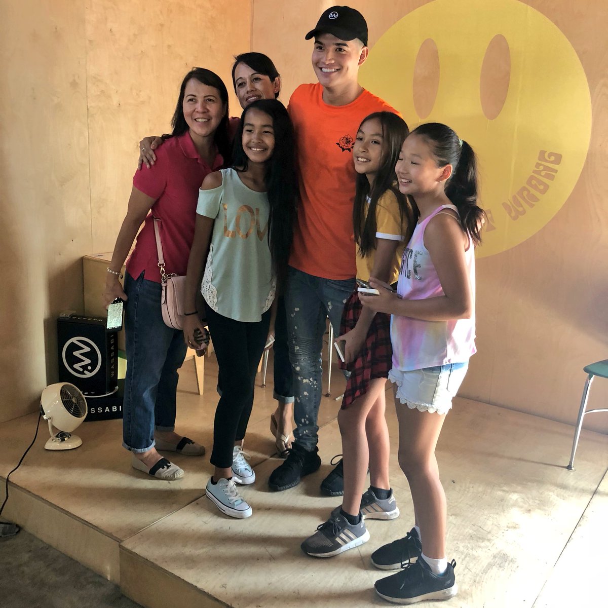 AlexWassabi's tweet photo. you guys made me feel so much better.
thanks for being there when I need you most ❤️

https://t.co/Ajc9IXAXT3 https://t.co/bYO62kbmsG