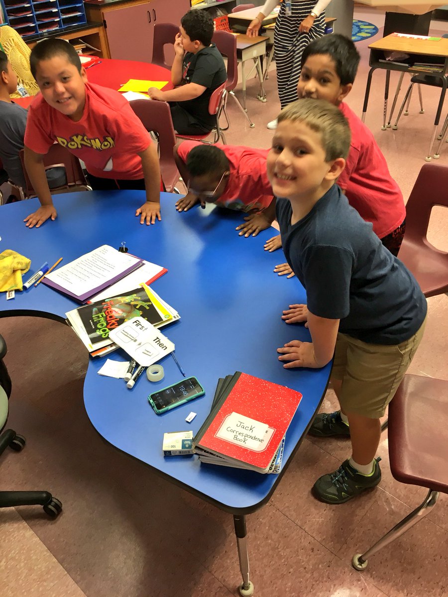 pamhernandez_4's tweet photo. Getting ready for some big thinking with table top push-ups! #learningandmoving #jfkisredhot https://t.co/PtywTdWI70