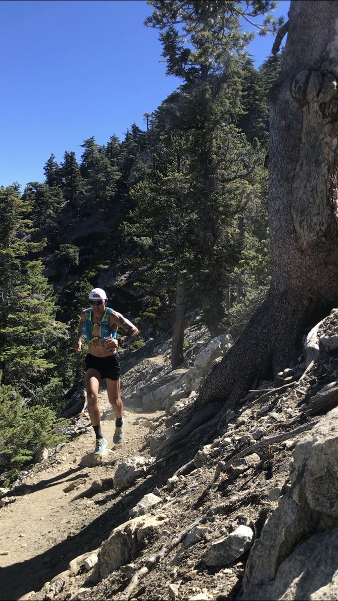 NYRJERRY's tweet photo. Cucamonga Peak this morning!
#RunWithUsPasadena #RabbitELITEtrail #RuninRabbit #TimeToFly #evomafate #HokaOneOne #Vfuel #DumpFructose #DrDavidLee #Vision4Enrichment #JulboUSA #59Legion #JulboUSA #FFSWR #RioHondoFireAcademy #CarboPro #nathansports #MDrive https://t.co/MjFpocE5T0