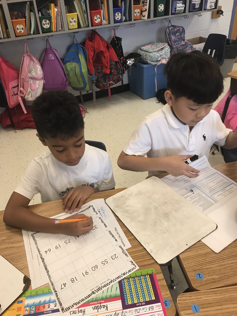 SWANSPrincipal's tweet photo. Visited 2nd grade today during their math block! #UPSCModel #guidedmath #solvingproblems #hundredscharts https://t.co/6OY8vT9NqW